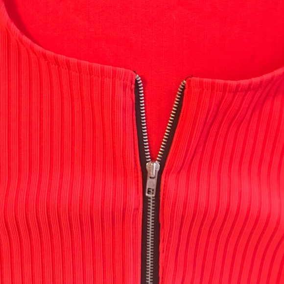 Brand New - 2 Piece Set - Skirt and matching Top - Picture 4 of 5